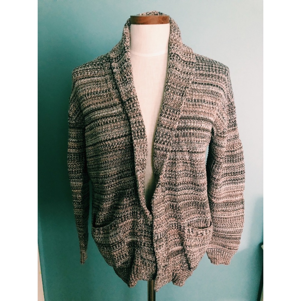 GODDIS⚡️⚡️⚡️ excellent condition cardigan